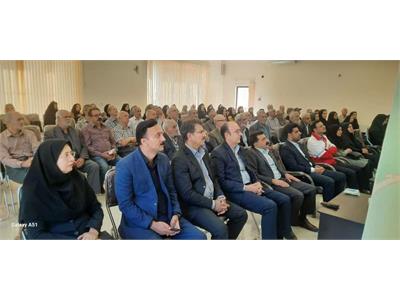 همایش آموزشی «پیشگیری از بیماری های دوران سالمندی» در خانه امید نهاوند همدان برگزار شد